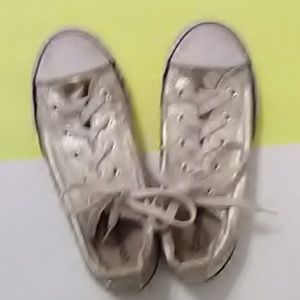 Girls shoes